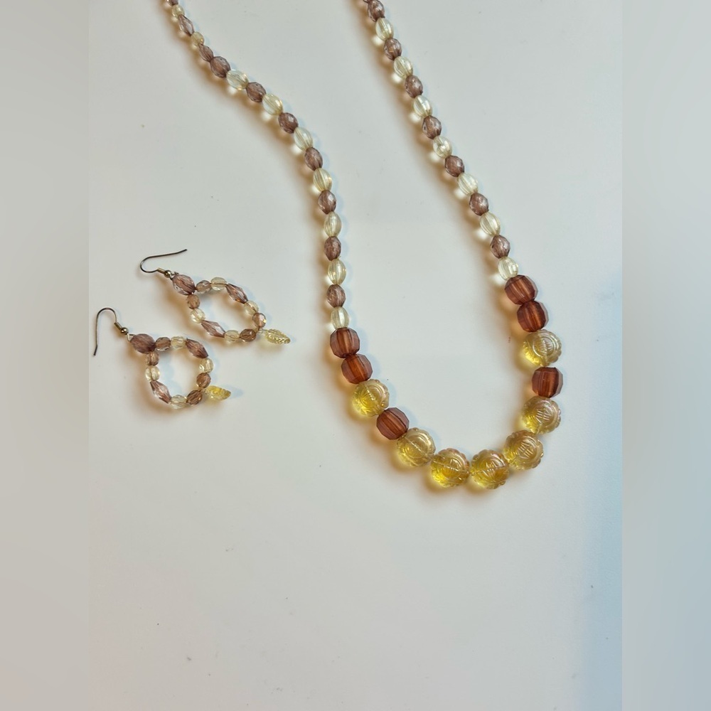 Vintage Acrylic Beaded Necklace & Dangle Earrings Matching Set Boho Handmade - Picture 4 of 10